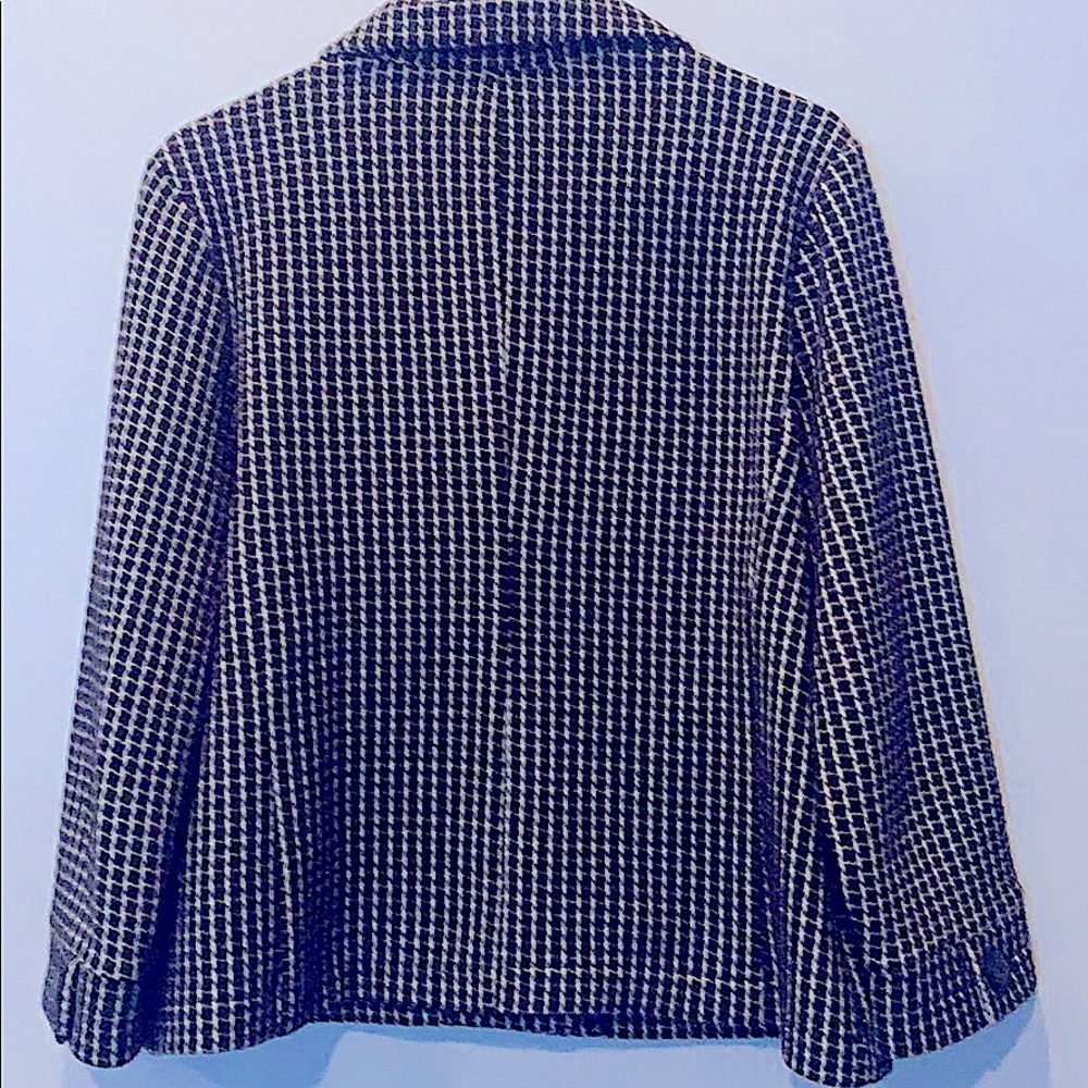 Jacket - Picture 5 of 6